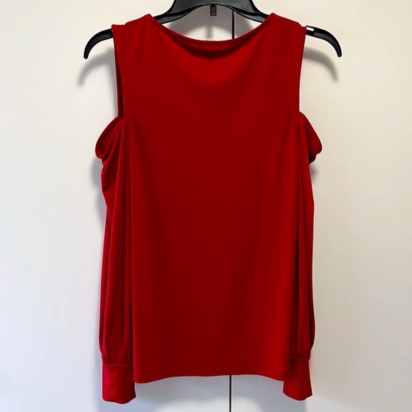 NWT Express Red Cold Shoulder Top Burgundy Long Sleeve Blouse - NWT - XS - Picture 4 of 11
